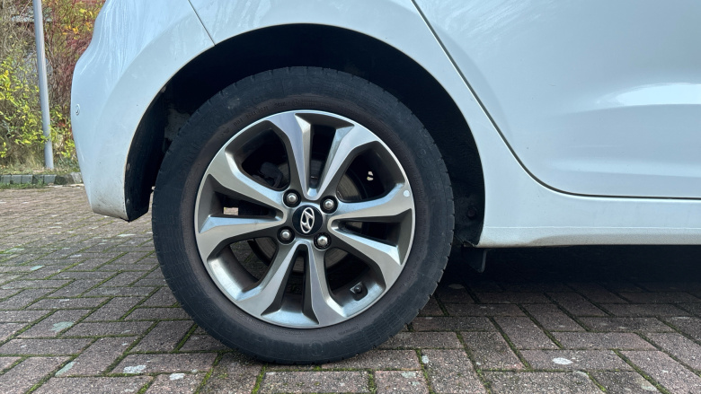 Hyundai i10 1.0 Play 5dr Petrol Hatchback